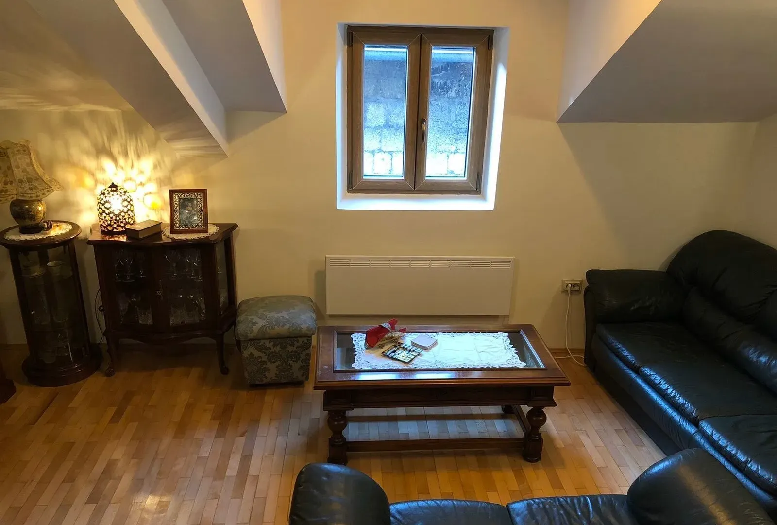 Prodaja, dvosoban stan, 50m², Kotor, Crna Gora