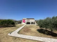 Izdavanje, kuća, 230m², Zagorič, Podgorica - image 1