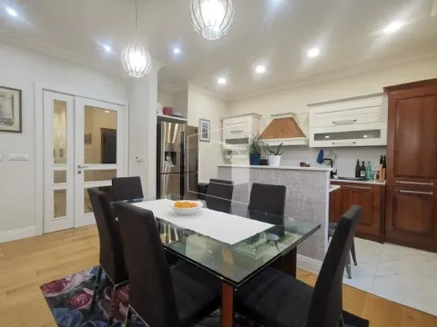 Sale, house, 180m², Podgorica, Crna Gora - image 9