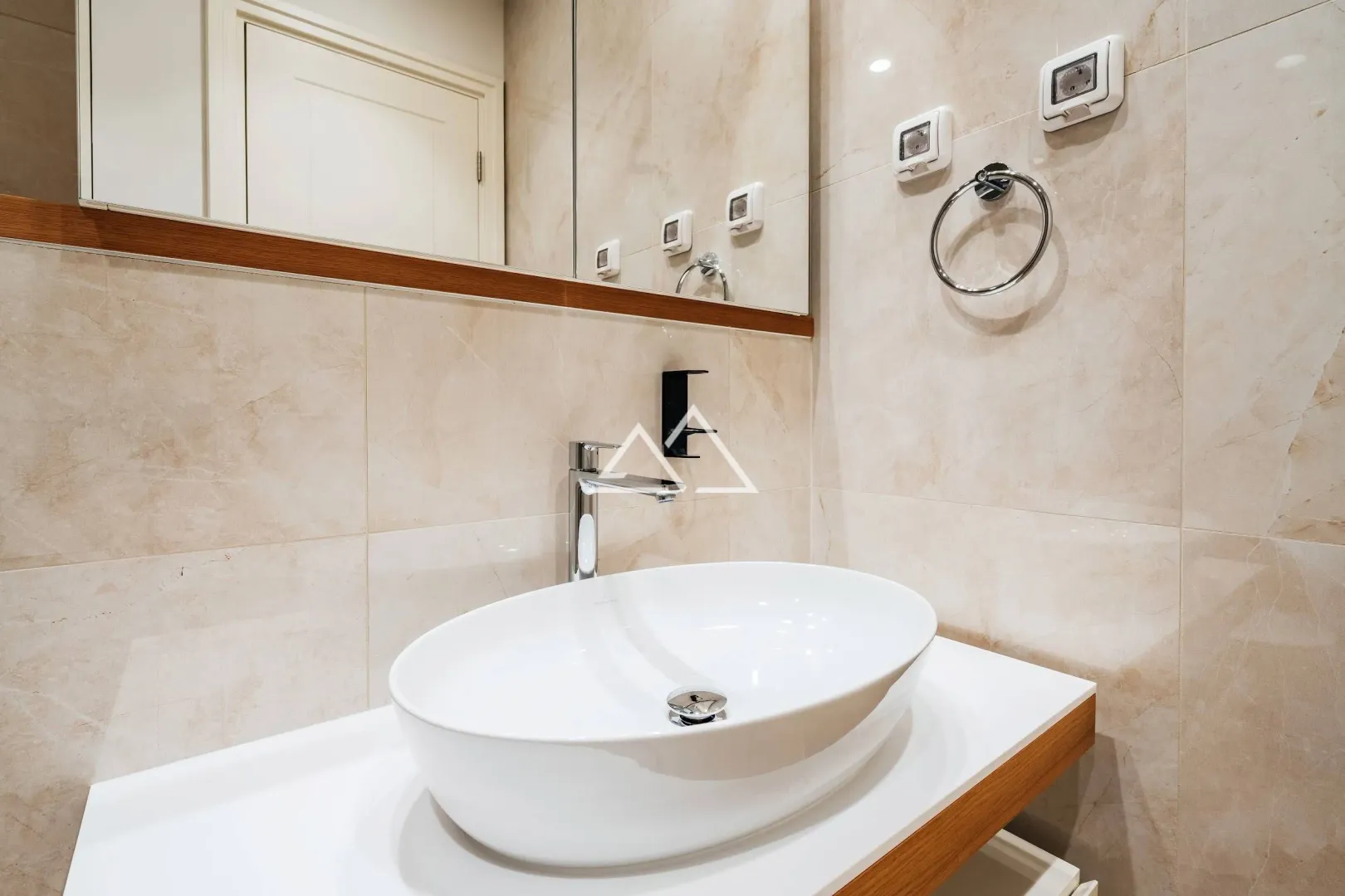 Prodaja, jednosoban stan, 71m², Luštica Bay, Tivat
