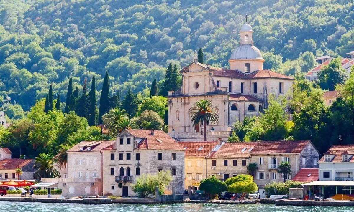 Sale, one bedroom apartment, 68m², Stoliv, Kotor