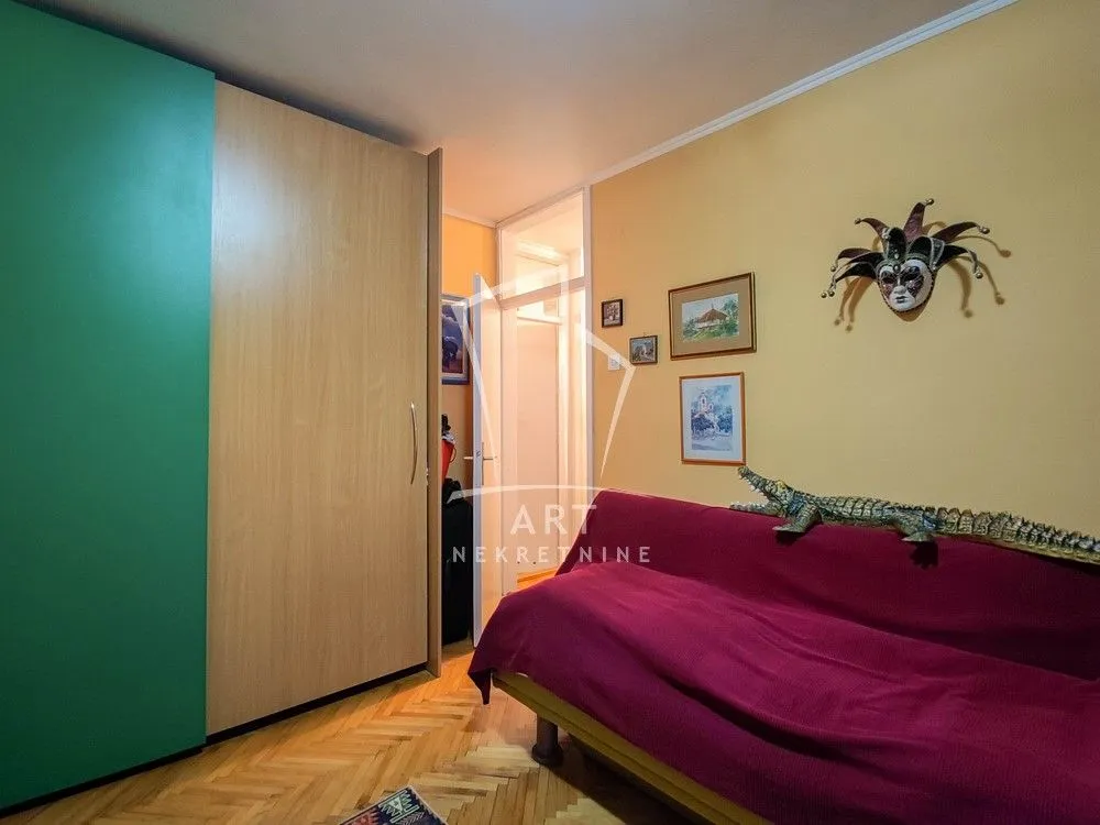 Sale, three bedroom apartment, 88m², Lipov Lad, Zvezdara Sve Podlokacije