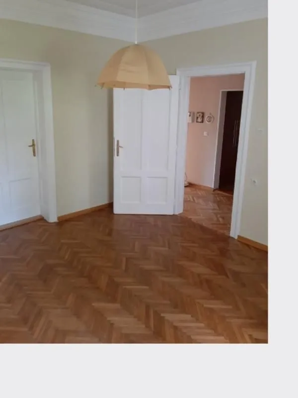 Izdavanje, četvorosoban stan, 125m², Savski Venac, Beograd