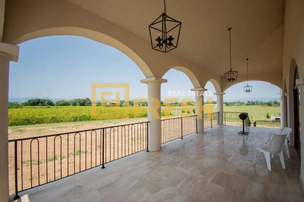 Rent, house, 700m², Zeta, Podgorica