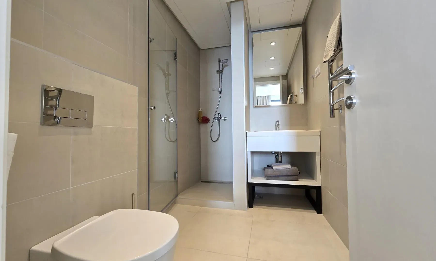 Sale, two bedroom apartment, 75m², Rafailovići, Budva