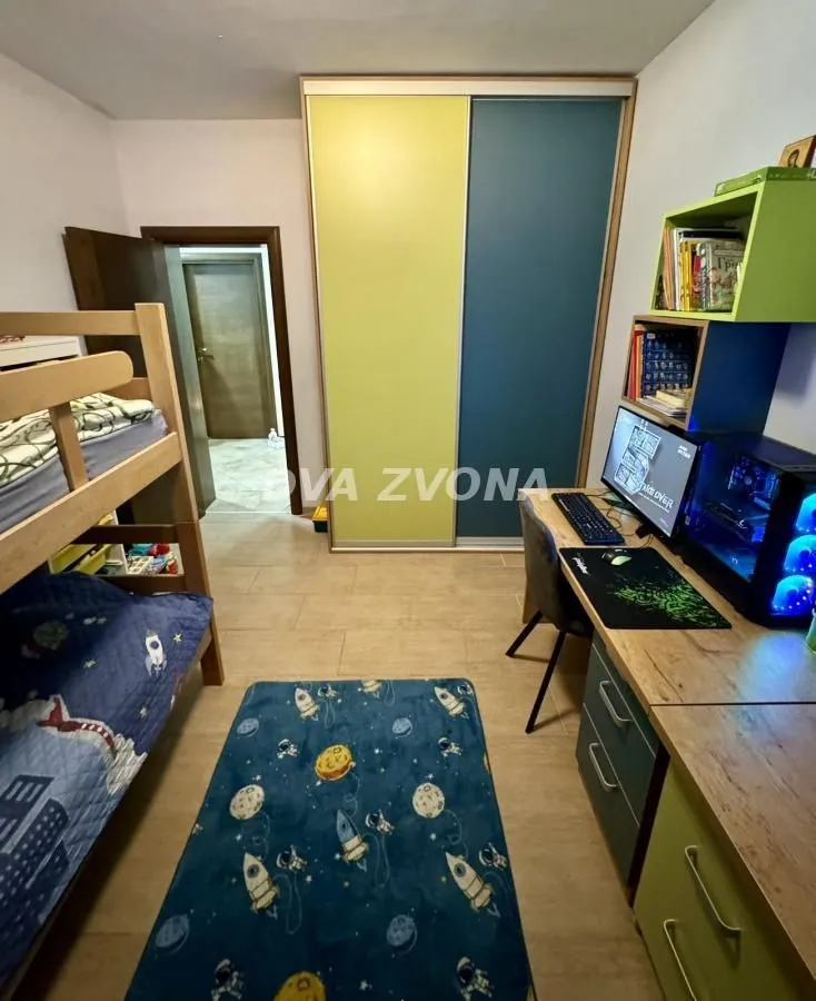 Prodaja, kuća, 250m², Adice, Novi Sad Sve Podlokacije