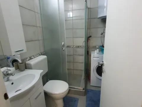 Rent, one bedroom apartment, 45m², Preko Morače, Podgorica - image 11