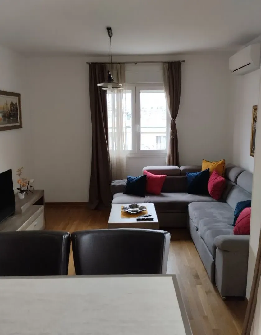 Prodaja, jednosoban stan, 42m², City Kvart, Podgorica