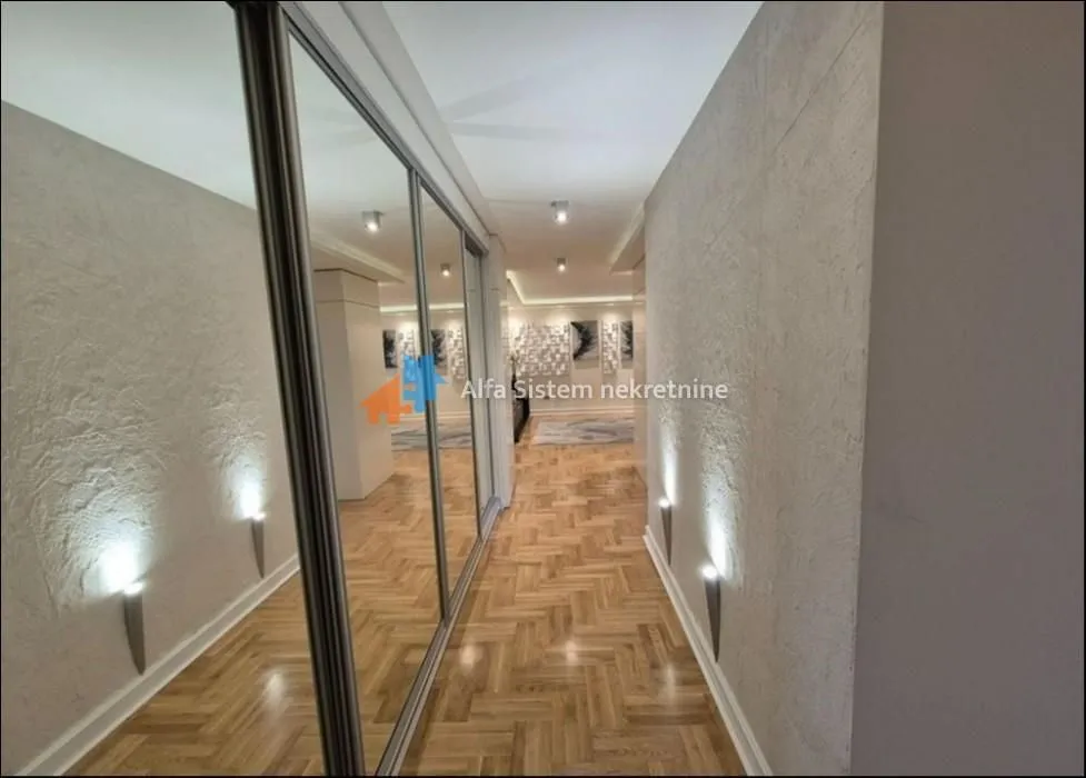 Izdavanje, stan, 150m², Stari Grad, Beograd
