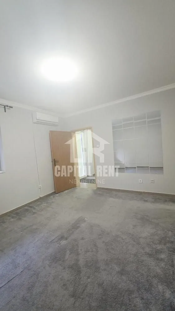 Rent, office space, 45m², Čukarica, Beograd