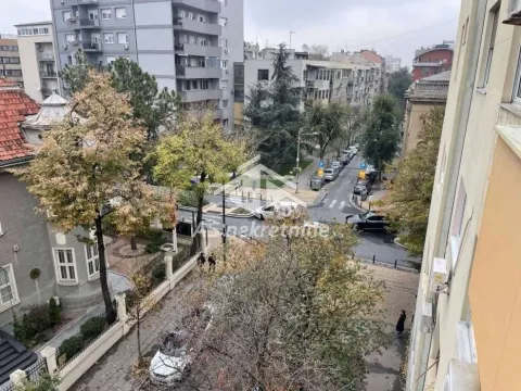 Rent, three bedroom apartment, 90m², Vračar Sve Podlokacije, Beograd - image 8