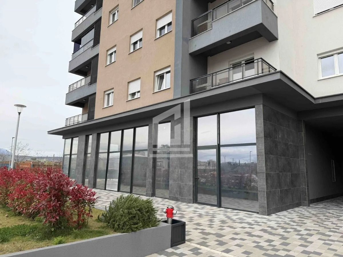 Rent, office space, 285m², Stari Aerodrom, Podgorica