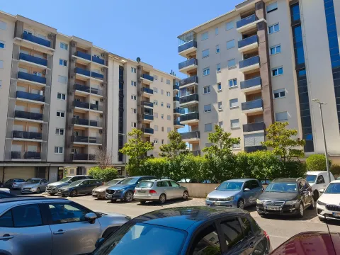 Rent, one bedroom apartment, 48m², City Kvart, Podgorica - image 16