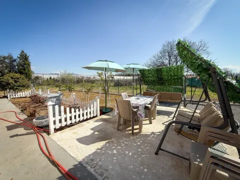 Rent, two bedroom apartment, 105m², Tološi, Podgorica - image 15