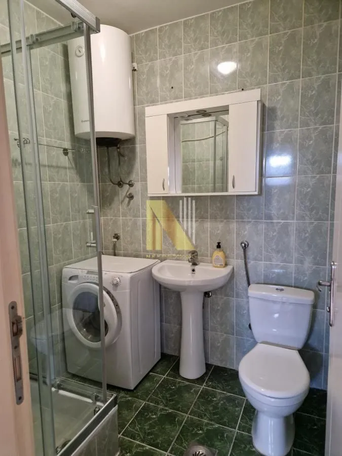 Izdavanje, dvosoban stan, 47m², Liman 1, Novi Sad Sve Podlokacije