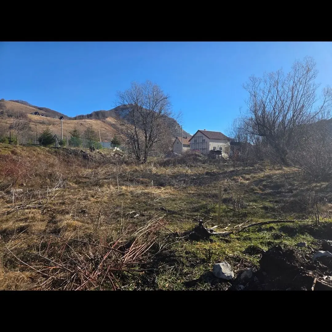 Prodaja, plac, 535m², Veruša, Podgorica