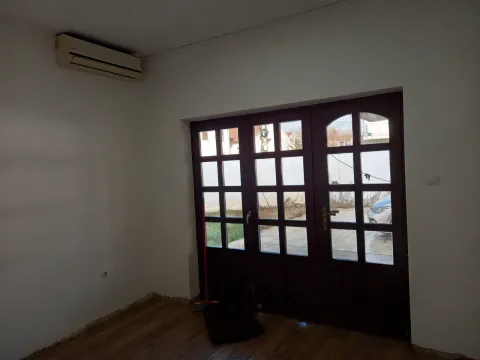 Sale, house, 340m², Tološi, Podgorica - image 15