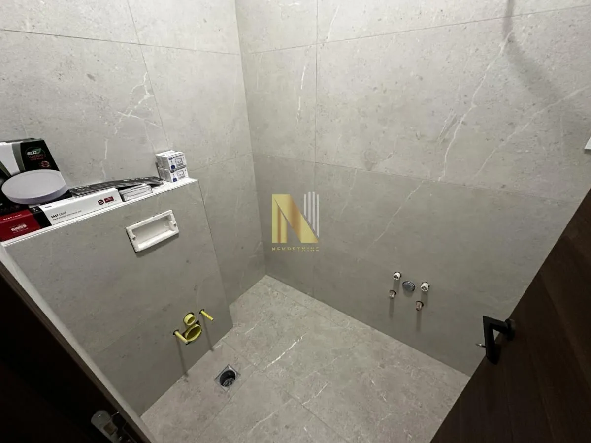 Prodaja, stan, 154m², Sremska Kamenica, Petrovaradin
