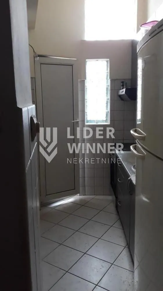 Sale, four bedroom apartment, 70m², Savski Venac, Beograd