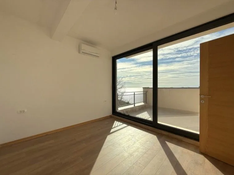 Sale, three bedroom apartment, 126m², Reževići, Budva