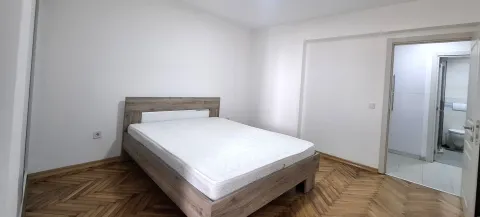 Prodaja, dvosoban stan, 60m², Centar, Bar - image 9