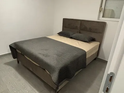 Izdavanje, jednosoban stan, 45m², Tološi, Podgorica - image 7