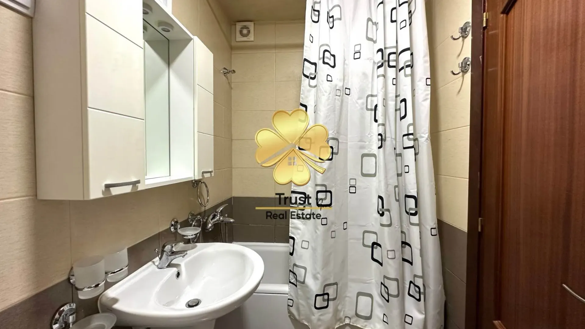 Rent, one bedroom apartment, 60m², Stari Aerodrom, Podgorica