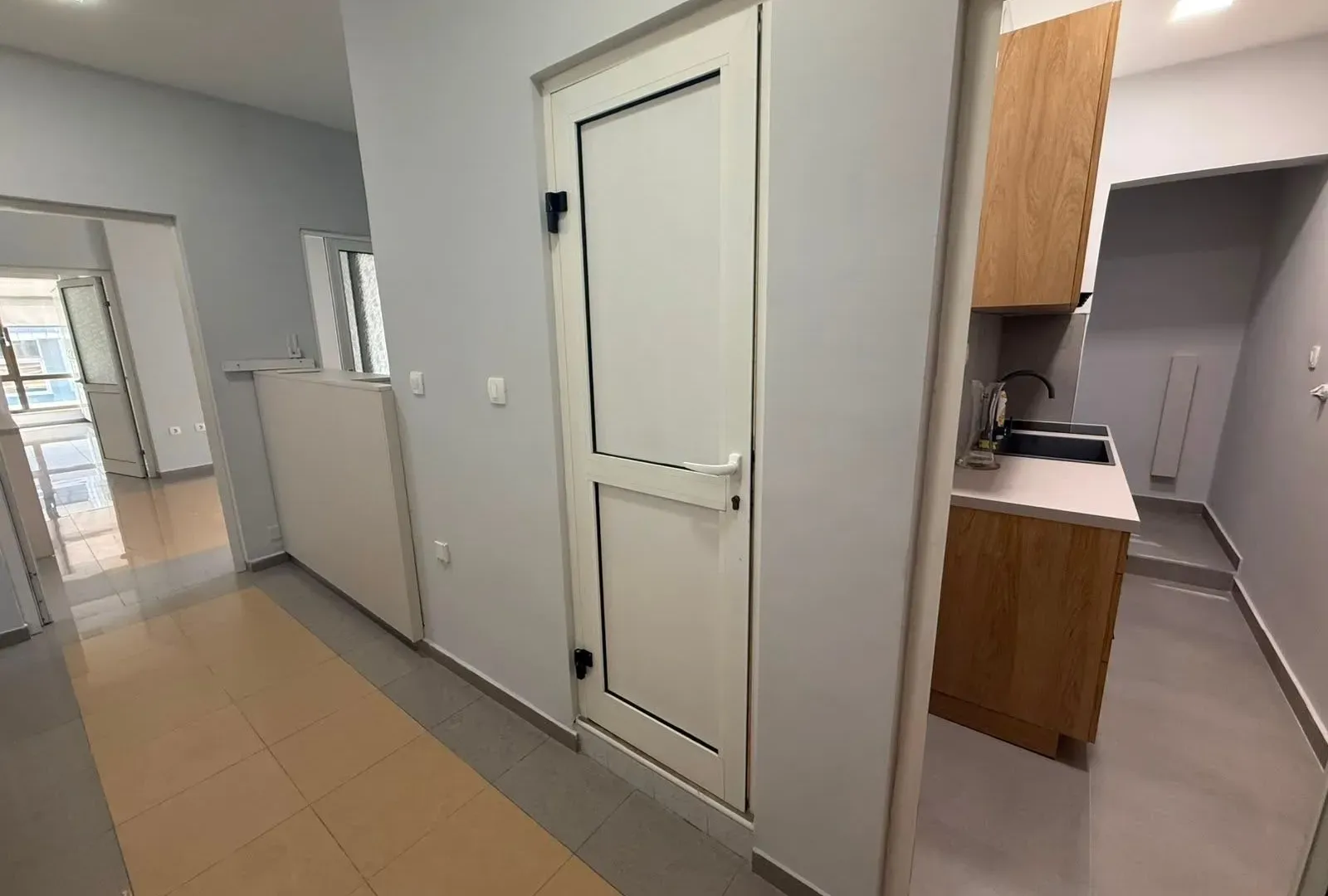 Rent, office space, 87m², Centar, Podgorica