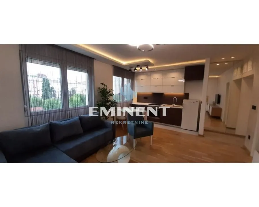 Izdavanje, dvosoban stan, 39m², Zvezdara Sve Podlokacije, Beograd