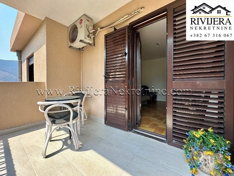 Prodaja, dvosoban stan, 70m², Dobrota, Kotor