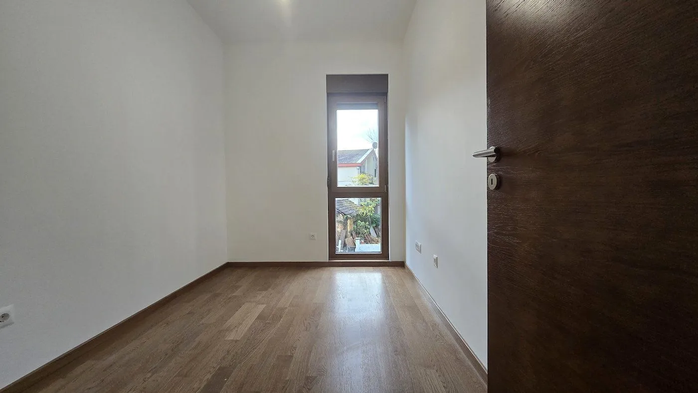 Izdavanje, stan, 90m², Vezirov Most, Podgorica