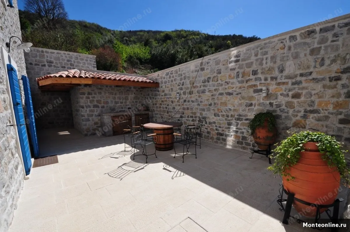 Prodaja, kuća, 105m², Tivat, Crna Gora