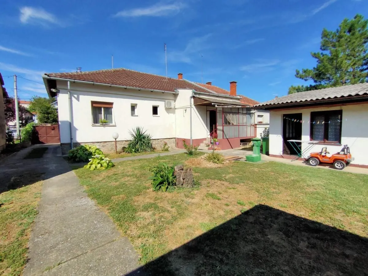 Prodaja, kuća, 171m², Petrovaradin, Novi Sad