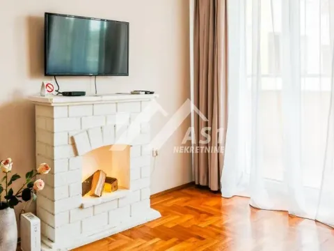 Izdavanje, trosoban stan, 65m², Socijalno, Novi Sad Sve Podlokacije - image 3