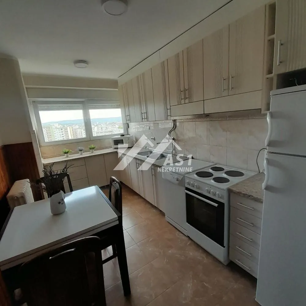 Izdavanje, dvosoban stan, 60m², Rotkvarija, Novi Sad Sve Podlokacije