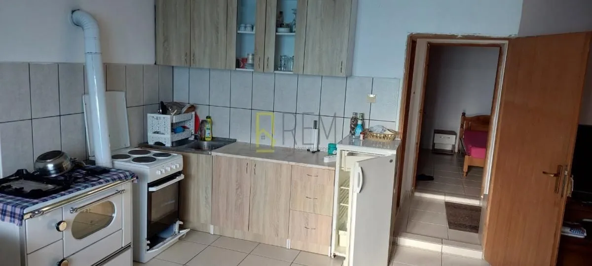 Sale, house, 180m², Bar, Crna Gora