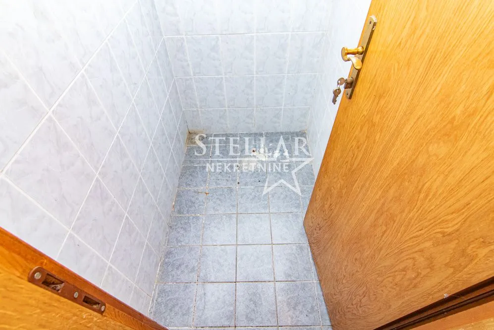 Rent, office space, 76m², Stara Varoš, Podgorica