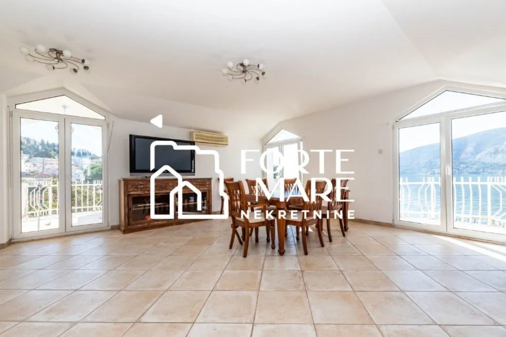 Sale, three bedroom apartment, 128m², Topla, Herceg Novi