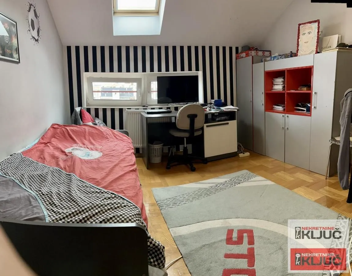 Prodaja, četvorosoban stan, 124m², Grbavica, Novi Sad Sve Podlokacije