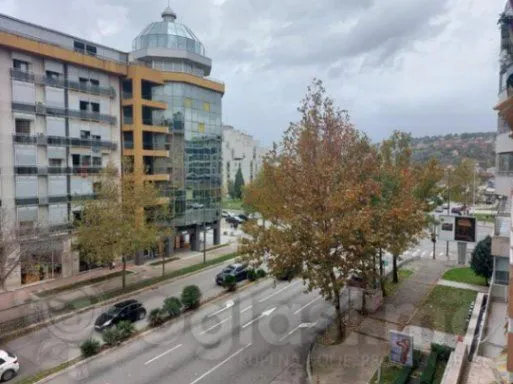 Izdavanje, poslovni prostor, 358m², Kruševac, Podgorica