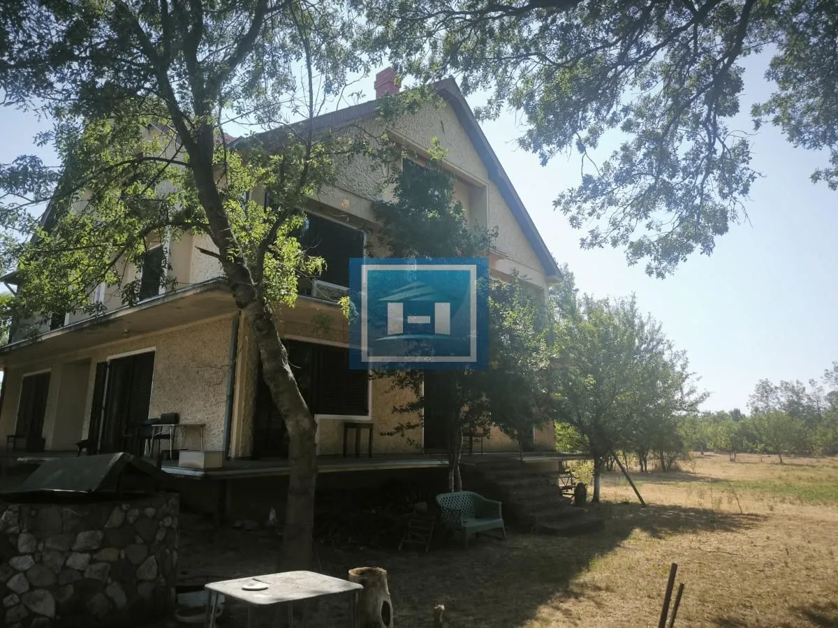 Sale, house, 779m², Vlaška, Ćuprija