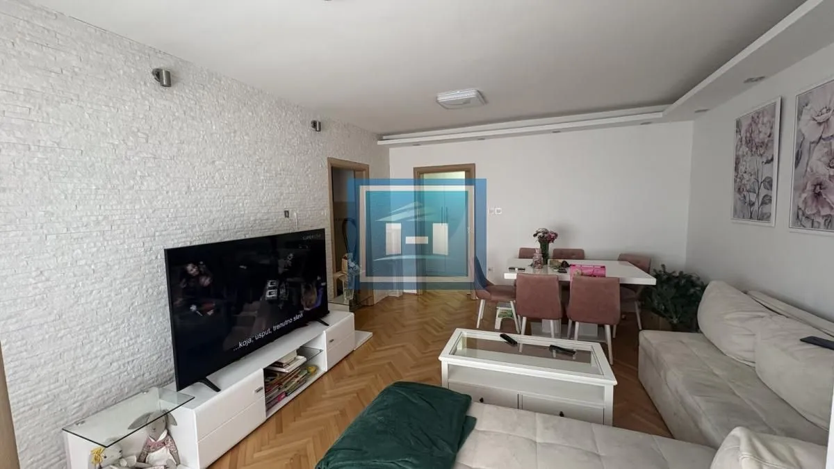Prodaja, dvosoban stan, 68m², Sarina Medja, Jagodina