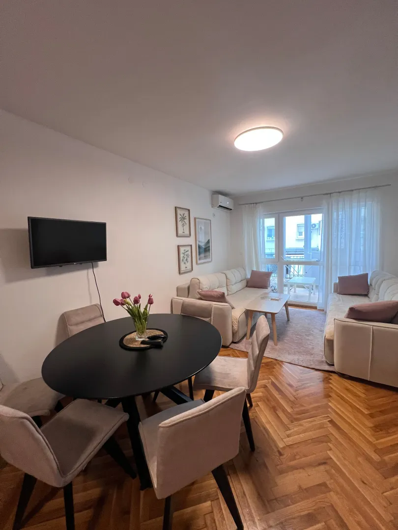 Rent, two bedroom apartment, 70m², Makedonsko naselje, Bar