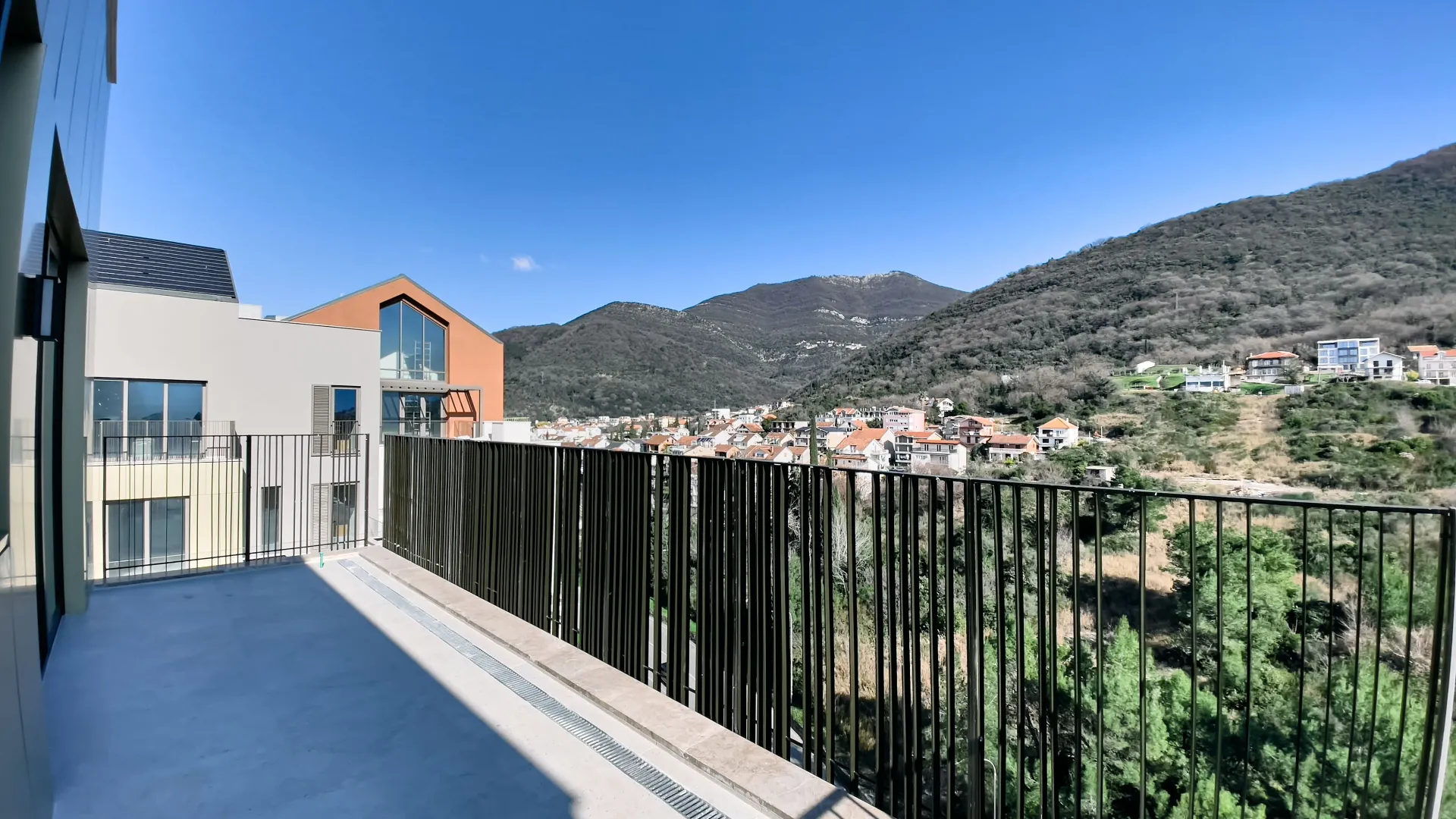 Prodaja, dvosoban stan, 102m², Porto Montenegro, Tivat