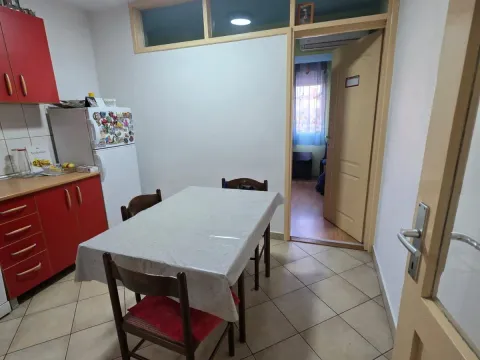 Prodaja, dvosoban stan, 50m², Autobuska stanica, Podgorica - image 8