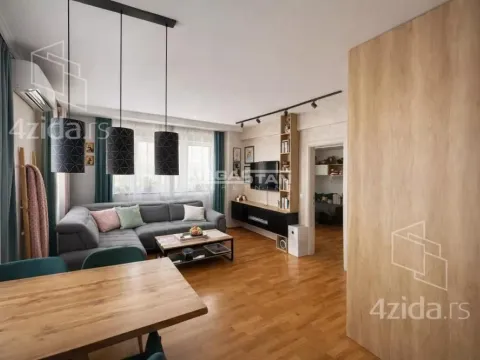 Stan in Zvezdara Sve Podlokacije