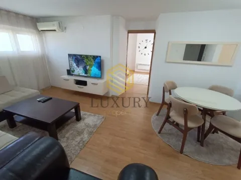 Izdavanje, dvosoban stan, 58m², Centar, Podgorica - image 4