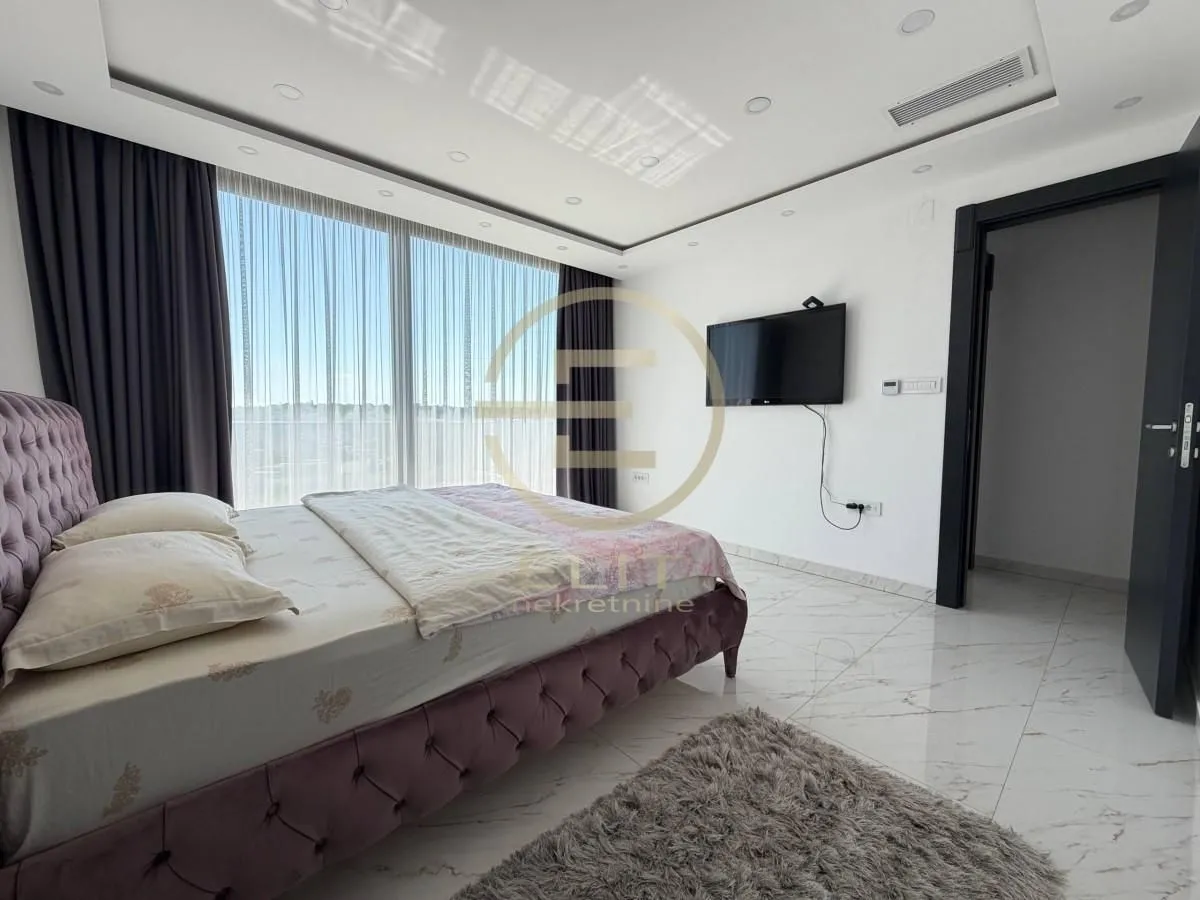 Prodaja, kuća, 173m², Sremska Kamenica, Petrovaradin