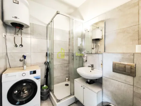 Prodaja, jednosoban stan, 45m², Ljubović, Podgorica - image 8