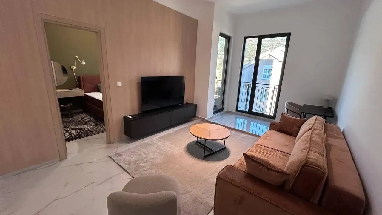 Rent, one bedroom apartment, 54m², Lastva Grbaljska, Kotor